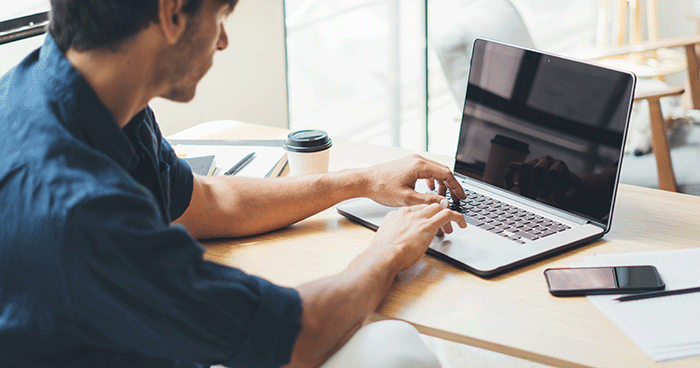 An investor applying for shares via a Computershare Corporate Action website.